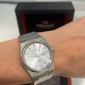 Tissot PRX 35mm Light Blue Dial Steel Unisex
Watch